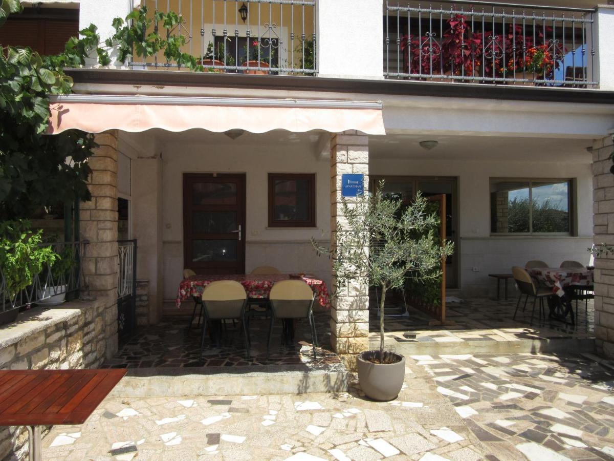 Appartement Haus Roko à Rovinj Extérieur photo